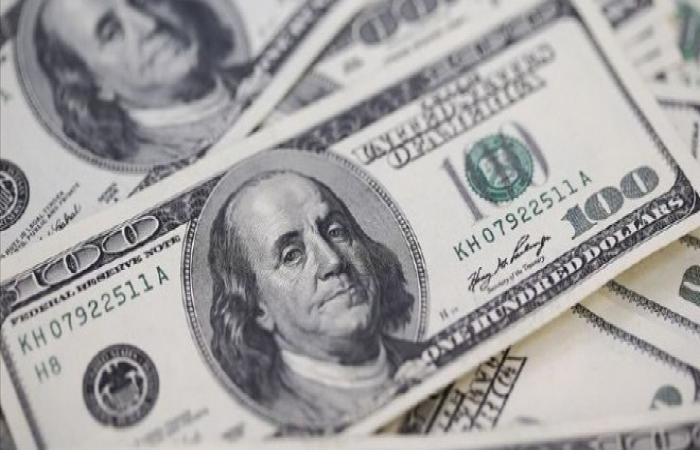 Dolar %1'den Fazla Düştü